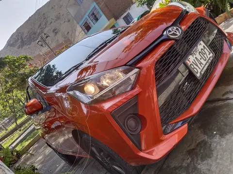 Toyota Agya  1.0L usado (2022) color Naranja precio u$s10,000