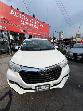 Toyota Avanza LE usado (2018) color Blanco precio $229,000