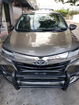Toyota Avanza XLE Aut usado (2021) color Gris precio $280,000