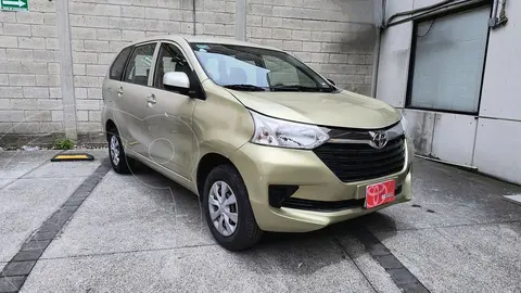 Toyota Avanza LE Aut usado (2018) color caqui precio $260,000