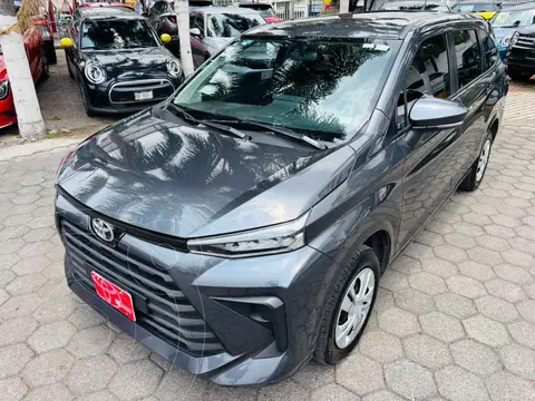 Toyota Avanza LE usado (2023) color Gris financiado en mensualidades(enganche $90,569 mensualidades desde $8,045)