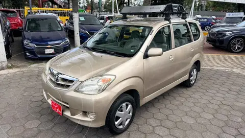 Toyota Avanza Premium Aut usado (2011) color Dorado precio $157,000