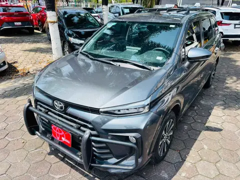 Toyota Avanza XLE Aut usado (2023) color Gris precio $337,000