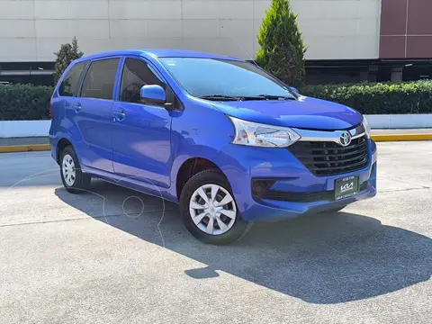 Toyota Avanza LE usado (2019) color Azul precio $239,800