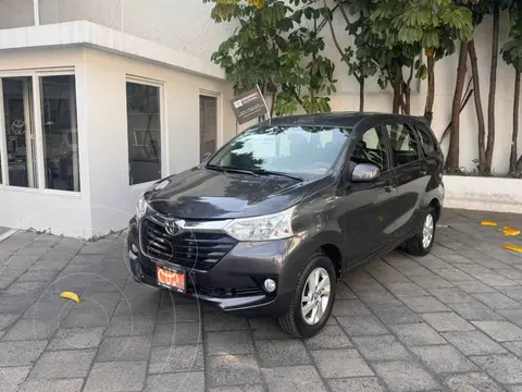 Toyota Avanza XLE Aut usado (2017) color Gris precio $230,000