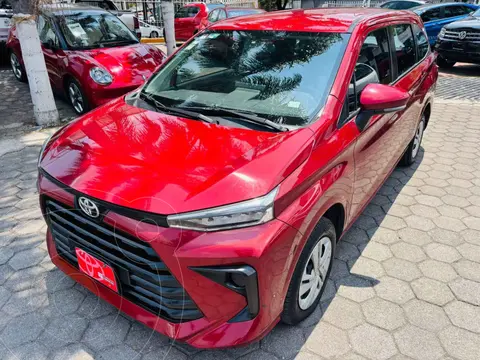 Toyota Avanza LE usado (2023) color Rojo financiado en mensualidades(enganche $82,506 mensualidades desde $7,328)