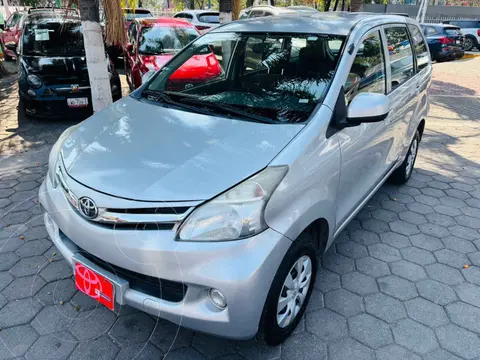 Toyota Avanza Premium usado (2012) color Plata precio $135,000