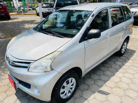 Toyota Avanza Premium usado (2015) color Plata precio $217,000