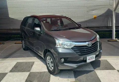 Toyota Avanza LE usado (2018) color Gris Oscuro precio $255,000