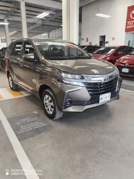 Toyota Avanza LE Aut usado (2020) color Dorado Oscuro precio $275,000