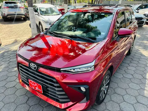 Toyota Avanza XLE usado (2022) color Rojo precio $339,000