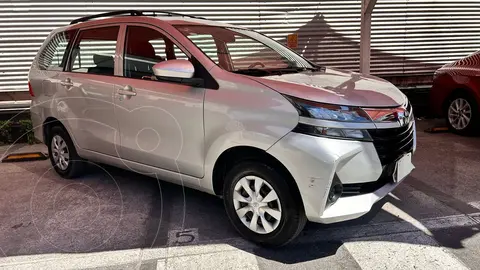 Toyota Avanza LE Aut usado (2020) color plateado precio $270,000