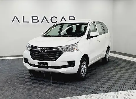 Toyota Avanza Premium (99Hp) usado (2017) color Blanco financiado en mensualidades(enganche $49,980)