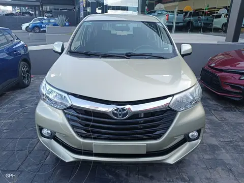 Toyota Avanza XLE Aut usado (2018) color Dorado precio $248,000