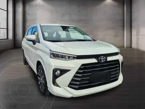 Toyota Avanza XLE usado (2022) color Beige financiado en mensualidades(enganche $69,278 mensualidades desde $6,831)