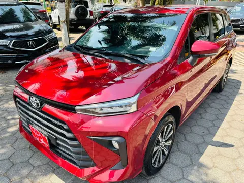 Toyota Avanza XLE Aut usado (2024) color Rojo precio $367,000