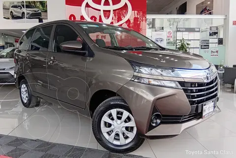 Toyota Avanza LE Aut usado (2020) color Dorado Oscuro precio $275,000