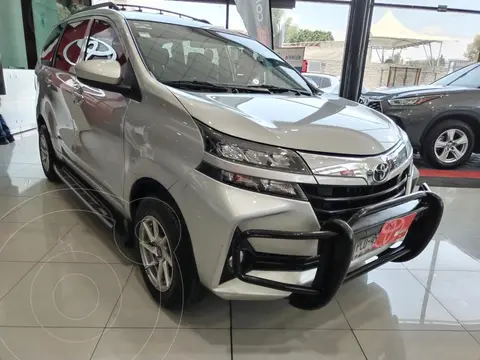Toyota Avanza LE Aut usado (2021) color plateado precio $288,000