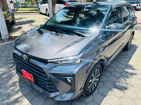 Toyota Avanza XLE Aut usado (2023) color Gris precio $349,000
