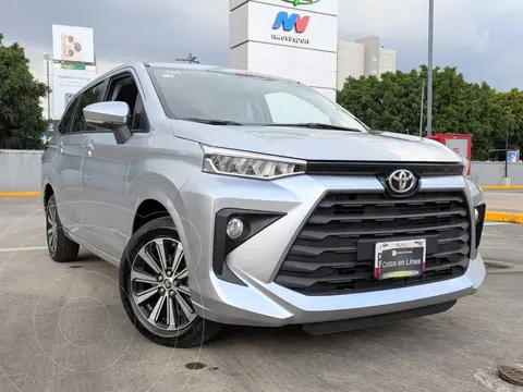 Toyota Avanza XLE Aut usado (2024) color plateado precio $375,000