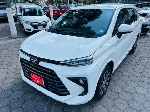 Toyota Avanza XLE Aut usado (2023) color Blanco financiado en mensualidades(enganche $95,944 mensualidades desde $8,522)