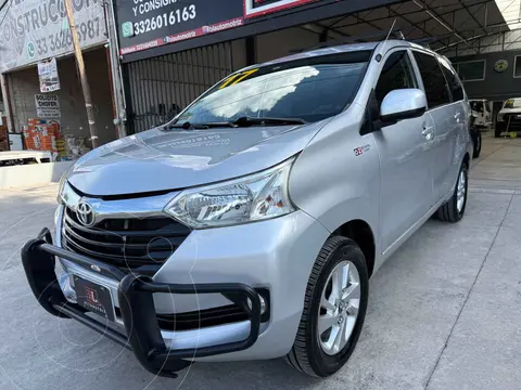 Toyota Avanza XLE Aut usado (2017) color Plata precio $239,900