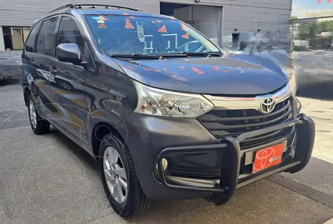 Toyota Avanza XLE Aut usado (2018) color Gris Oscuro precio $275,000