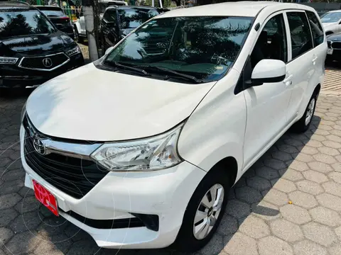 Toyota Avanza Premium usado (2016) color Blanco precio $179,000
