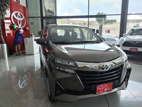 Toyota Avanza LE Aut usado (2020) color caf precio $296,000