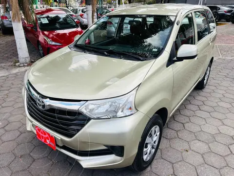 Toyota Avanza Premium Aut usado (2017) color Dorado precio $199,000