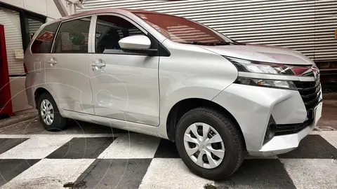 Toyota Avanza LE Aut usado (2020) color plateado precio $260,000