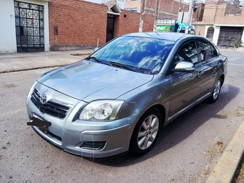 Toyota Avensis 2.0L Aut usado (2008) color Gris Plata  precio u$s7,800