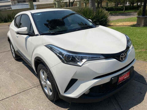 Toyota C-HR 2.0L usado (2019) color Blanco precio $425,000