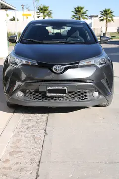Toyota C-HR 2.0L usado (2018) color Gris precio $330,000