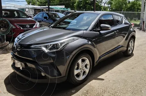 Toyota C-HR 2.0L usado (2019) color Grafito precio $315,000