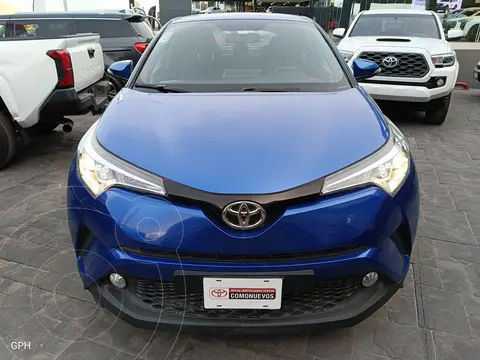 Toyota C-HR 2.0L usado (2018) color Azul precio $310,000