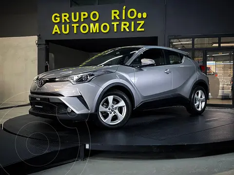 Toyota C-HR 2.0L usado (2019) color Gris precio $325,000