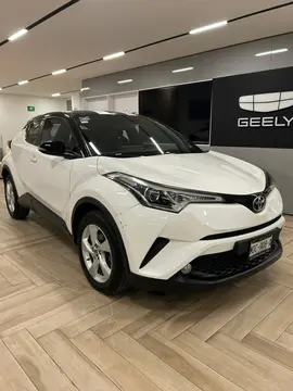 Toyota C-HR 2.0L usado (2019) color Blanco precio $360,000