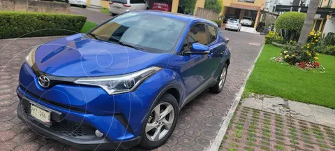 Toyota C-HR 2.0L usado (2019) color Azul precio $300,000
