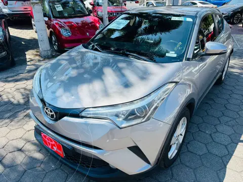 Toyota C-HR 2.0L usado (2018) color Plata precio $299,000