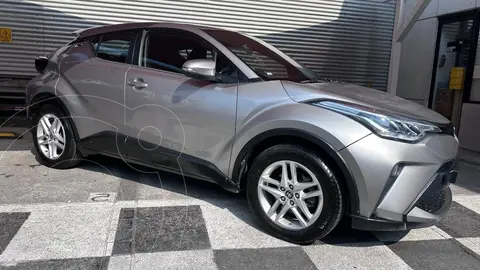 Toyota C-HR 2.0L usado (2020) color plateado precio $370,000