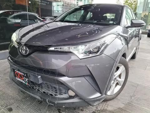 Toyota C-HR 2.0L usado (2019) color Gris financiado en mensualidades(enganche $98,100 mensualidades desde $7,502)