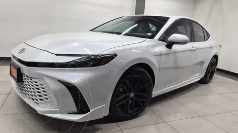 Toyota Camry HEV XSE usado (2025) color Blanco precio $650,000