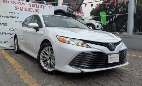 Toyota Camry XLE 2.5L Navi usado (2019) color Blanco financiado en mensualidades(enganche $135,960 mensualidades desde $5,978)