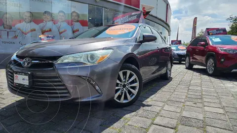 Toyota Camry LE 2.5L usado (2016) color Gris financiado en mensualidades(enganche $65,306 mensualidades desde $6,950)