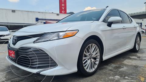 Toyota Camry XLE 2.5L usado (2018) color Blanco precio $349,000