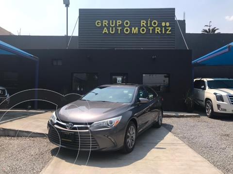 foto Toyota Camry XLE 2.5L usado (2016) color Gris precio $239,000