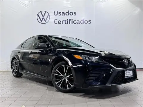 Toyota Camry LE 2.5L usado (2018) color Negro financiado en mensualidades(enganche $93,740 mensualidades desde $8,547)