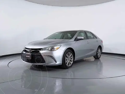 foto Toyota Camry XLE 2.5L Navi usado (2016) color Beige precio $299,999