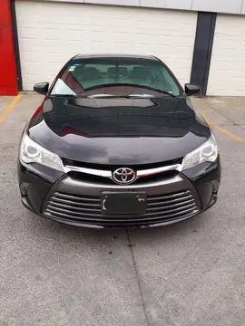 Toyota Camry XLE 2.5L Navi usado (2015) color Negro precio $220,000